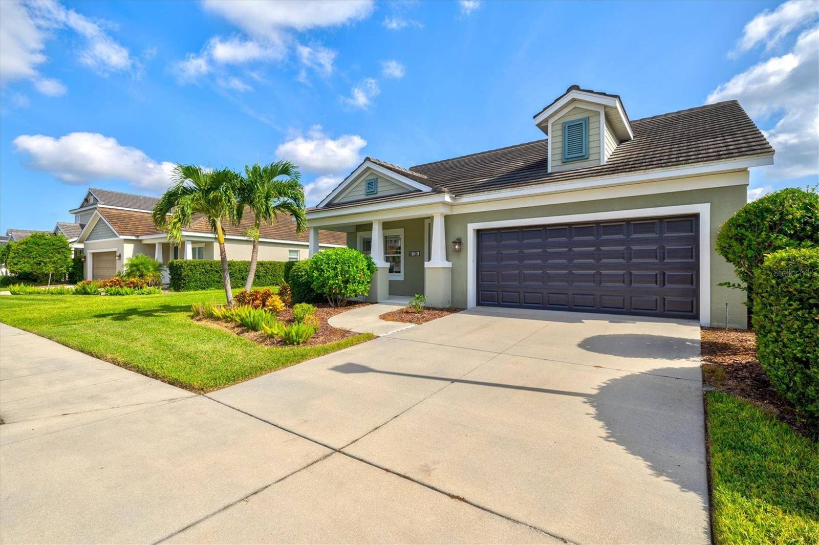 128 AVENS DR, Nokomis, FL 34275