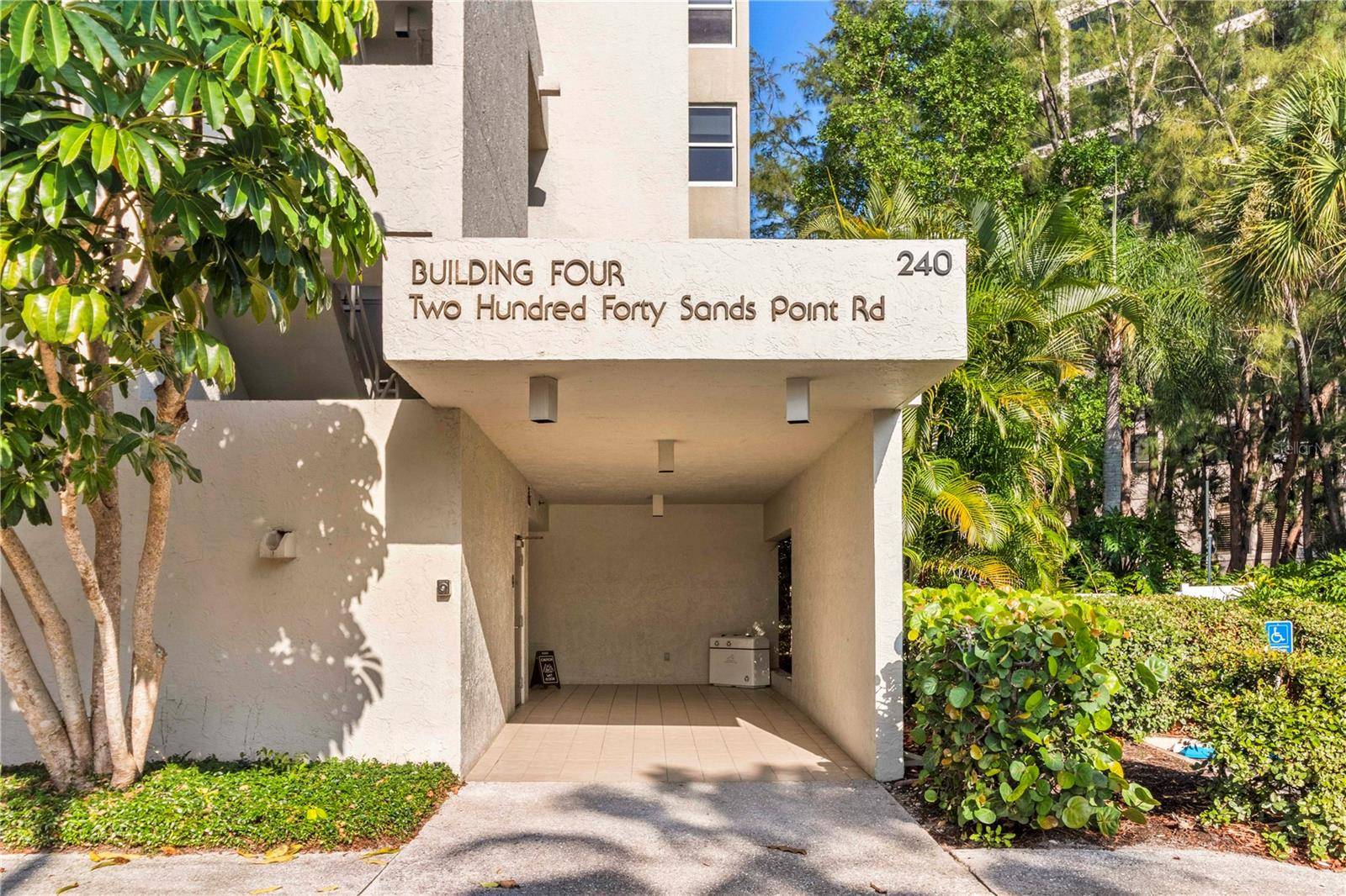 240 SANDS POINT RD #4102, Longboat Key, FL 34228
