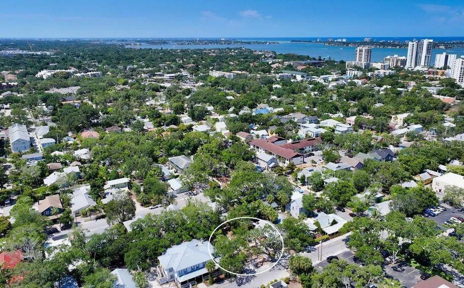 1930 ADAMS LN, Sarasota, FL 34236