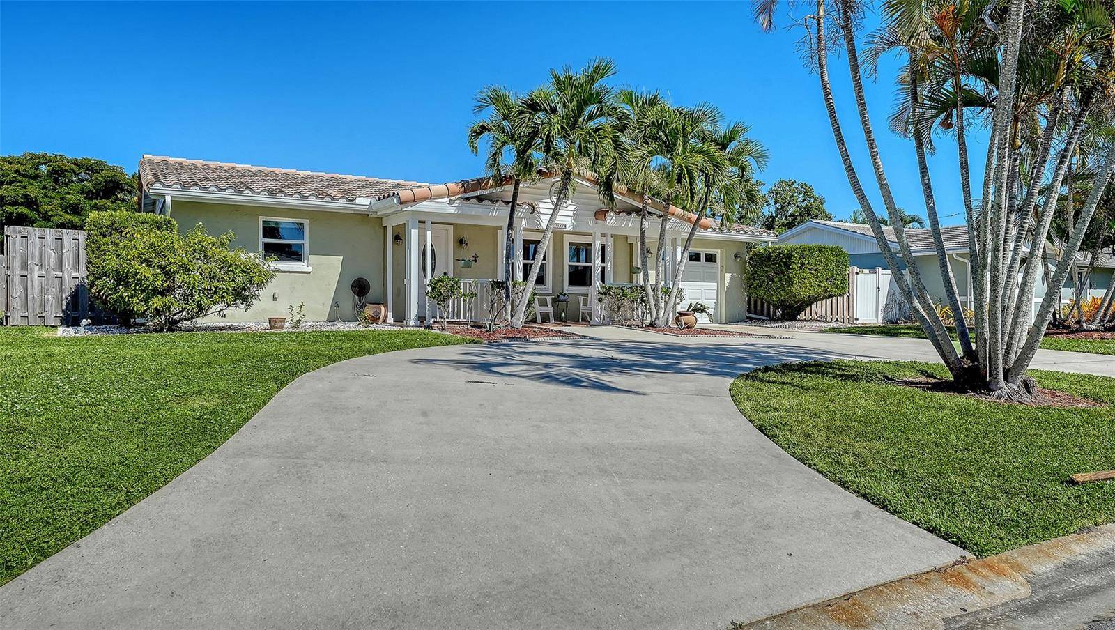 3507 PINECREST ST, Sarasota, FL 34239