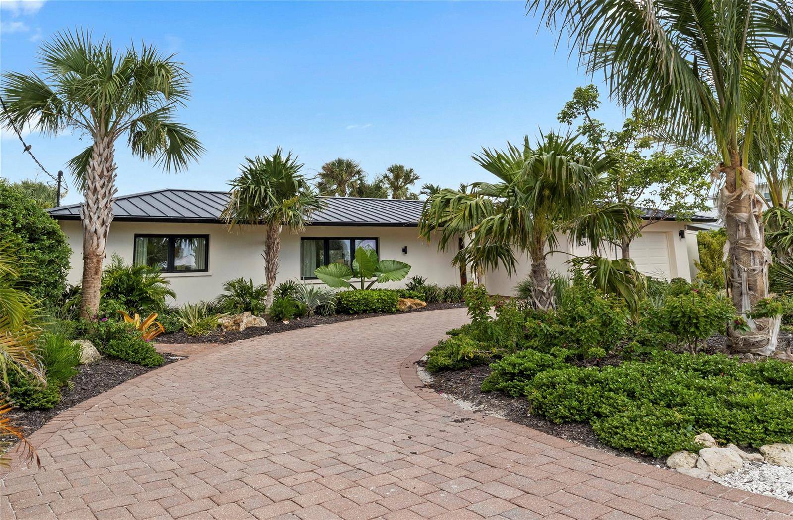 624 DUNDEE LN, Holmes Beach, FL 34217