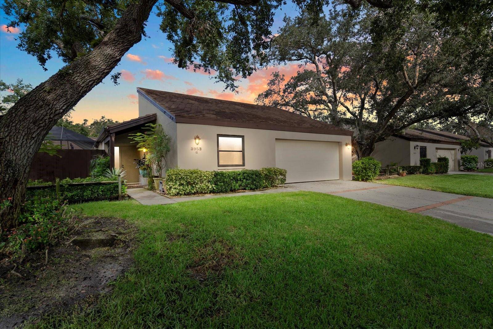 3953 GLEN OAKS MANOR DR, Sarasota, FL 34232
