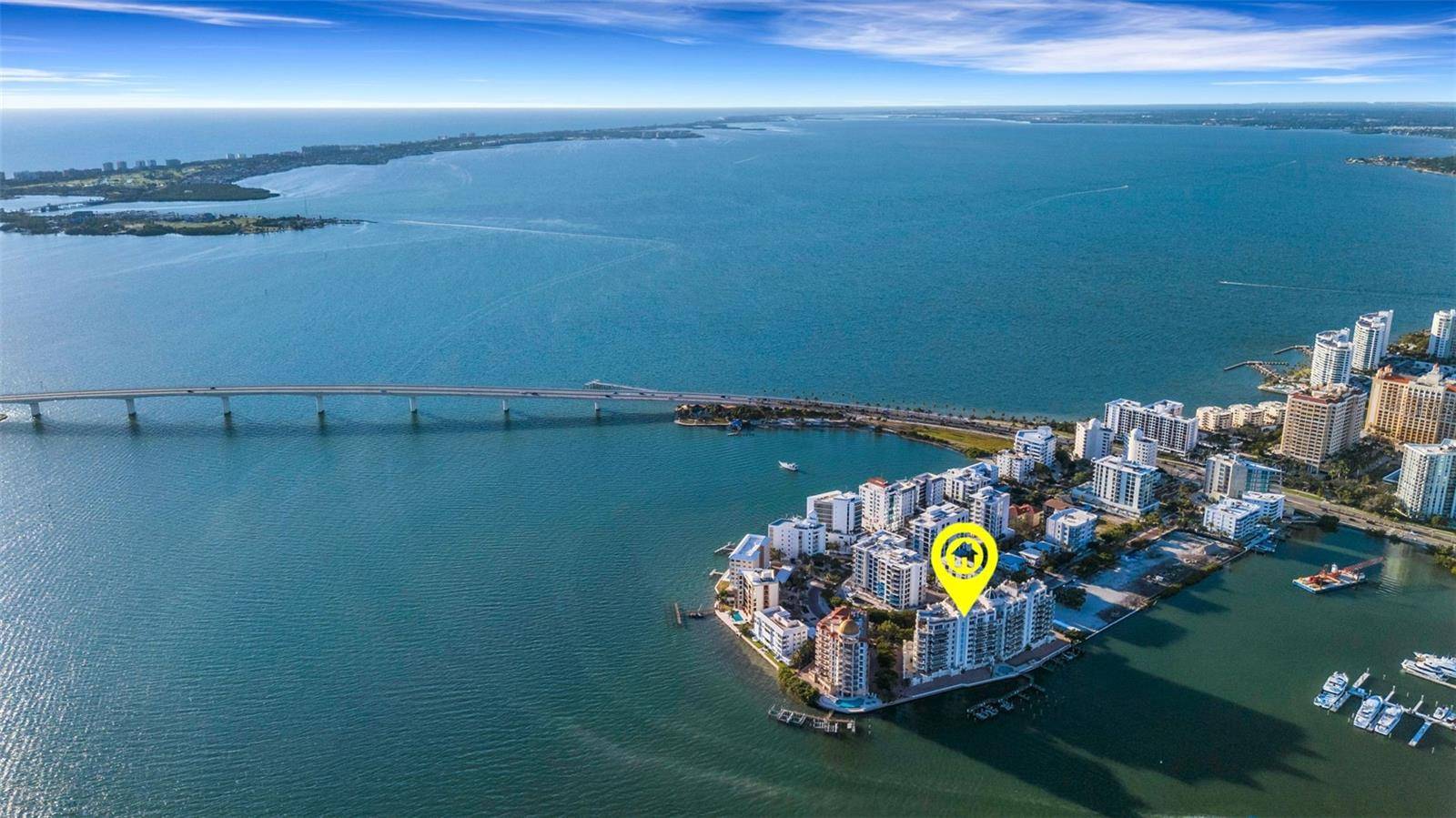 464 GOLDEN GATE PT #403, Sarasota, FL 34236