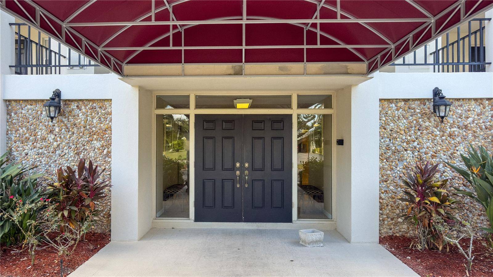 7461 W COUNTRY CLUB DR N #209, Sarasota, FL 34243