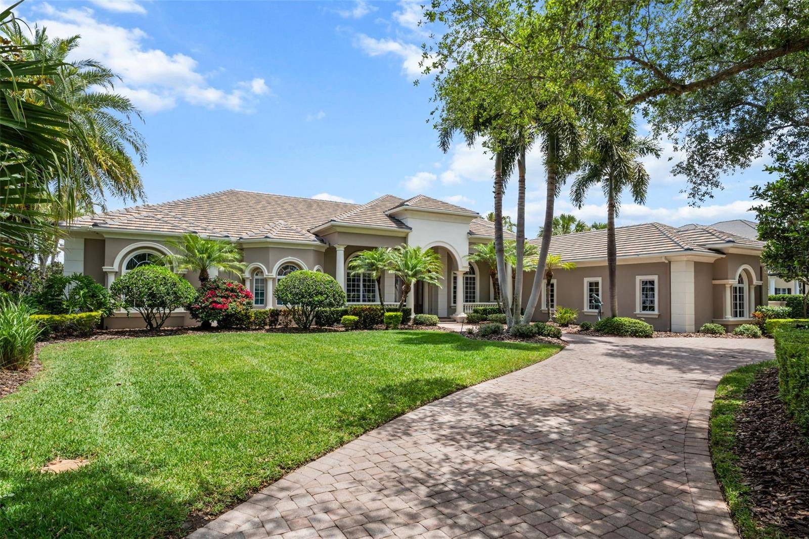 4085 FOUNDERS CLUB DR, Sarasota, FL 34240