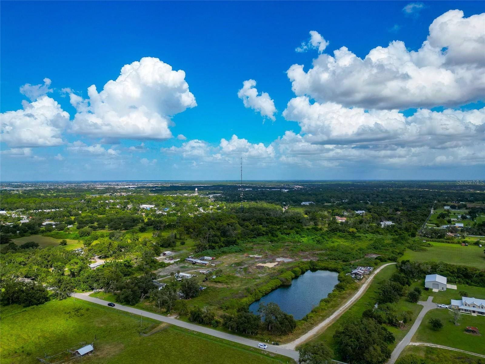 301 EAST RD, Sarasota, FL 34240