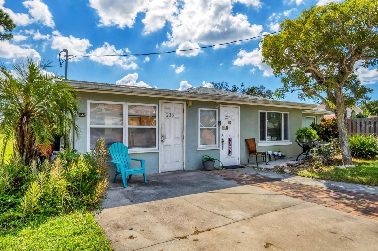 234/236 COLONIA LN E, Nokomis, FL 34275
