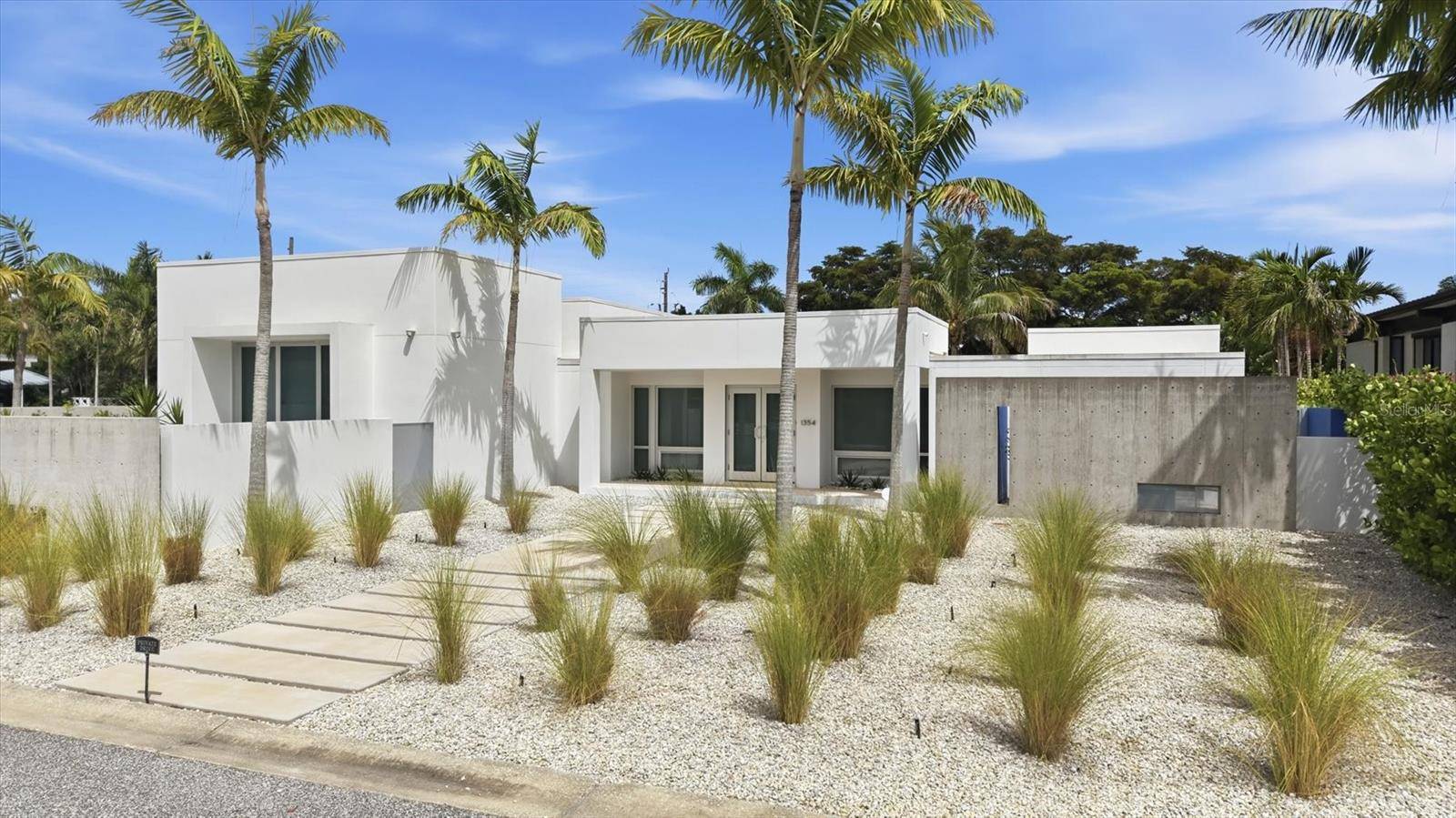 1354 WESTWAY DR, Sarasota, FL 34236