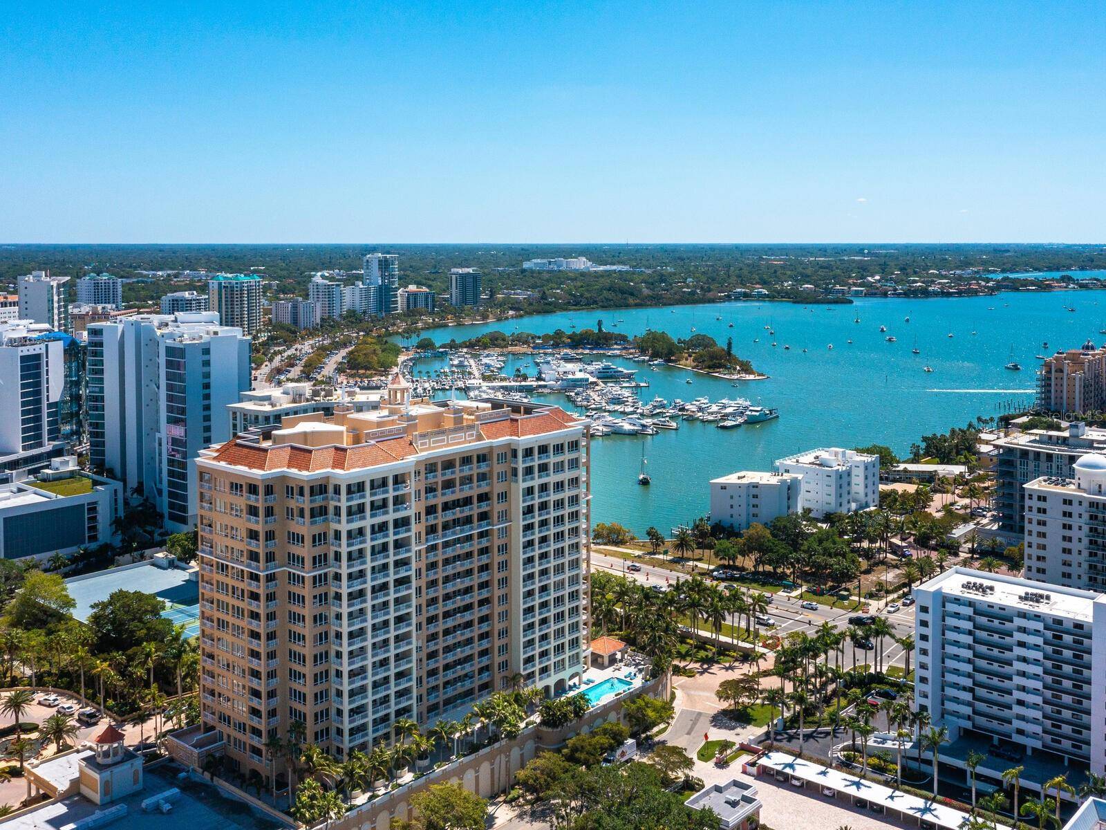 35 WATERGATE DR #906, Sarasota, FL 34236
