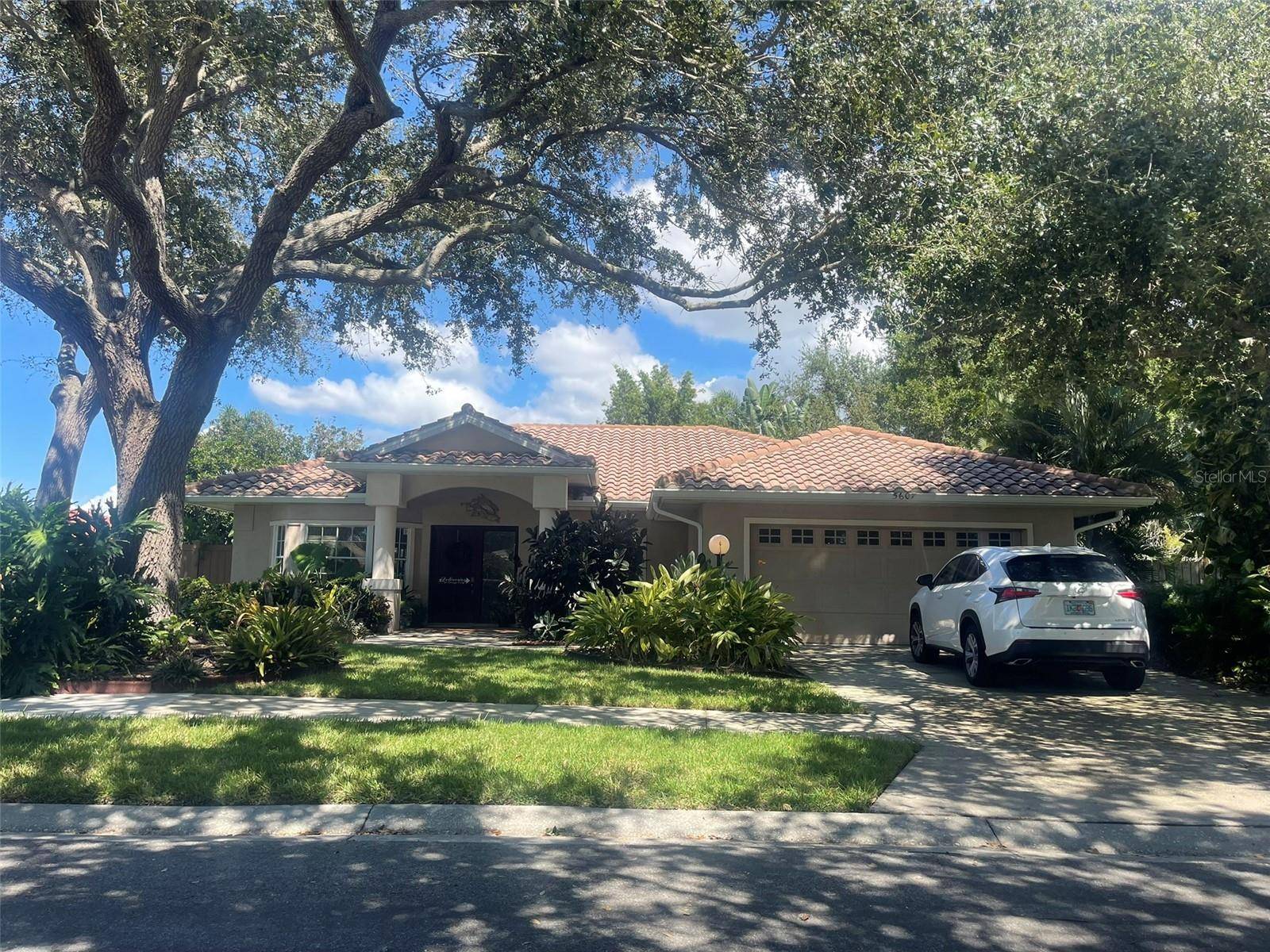 Address not disclosed, Sarasota, FL 34233