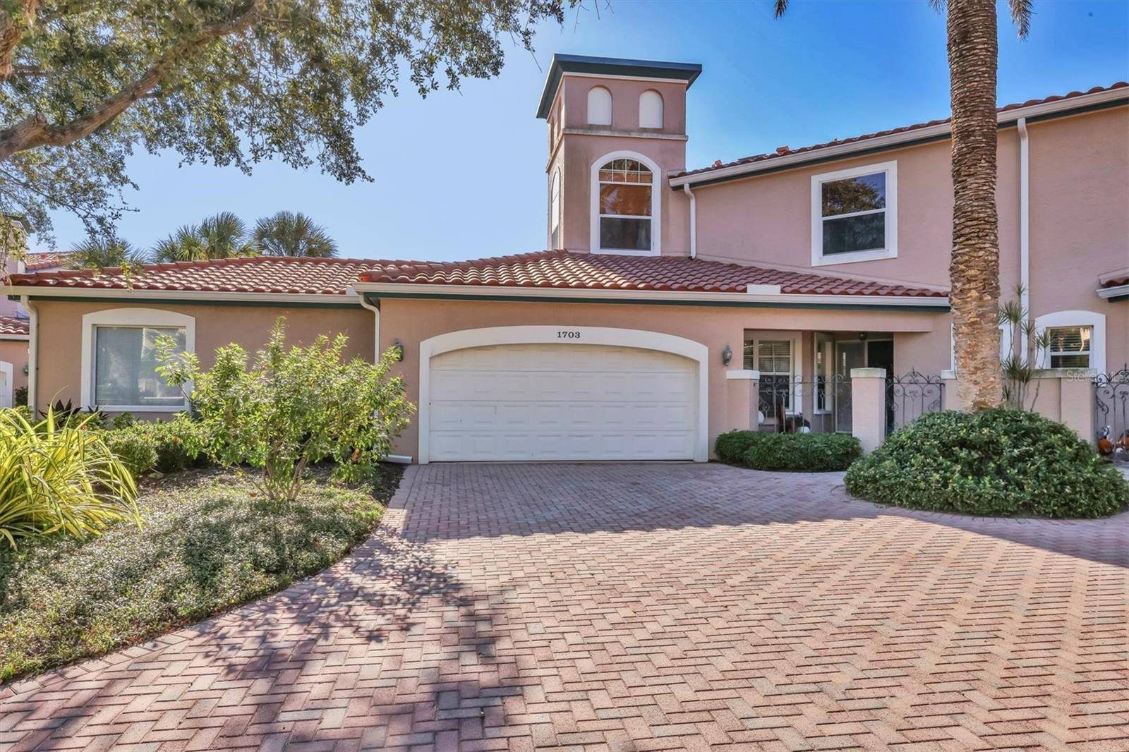 1703 STARLING DR #1703, Sarasota, FL 34231