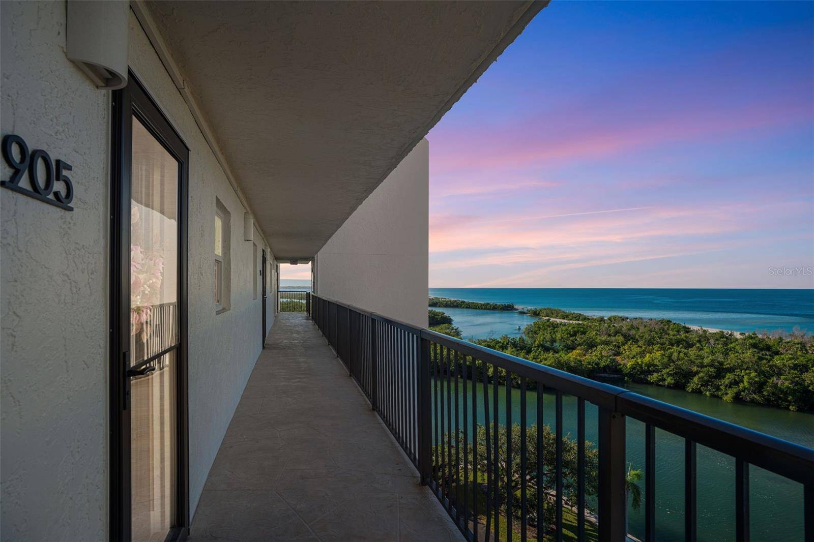 9397 MIDNIGHT PASS RD #905, Sarasota, FL 34242