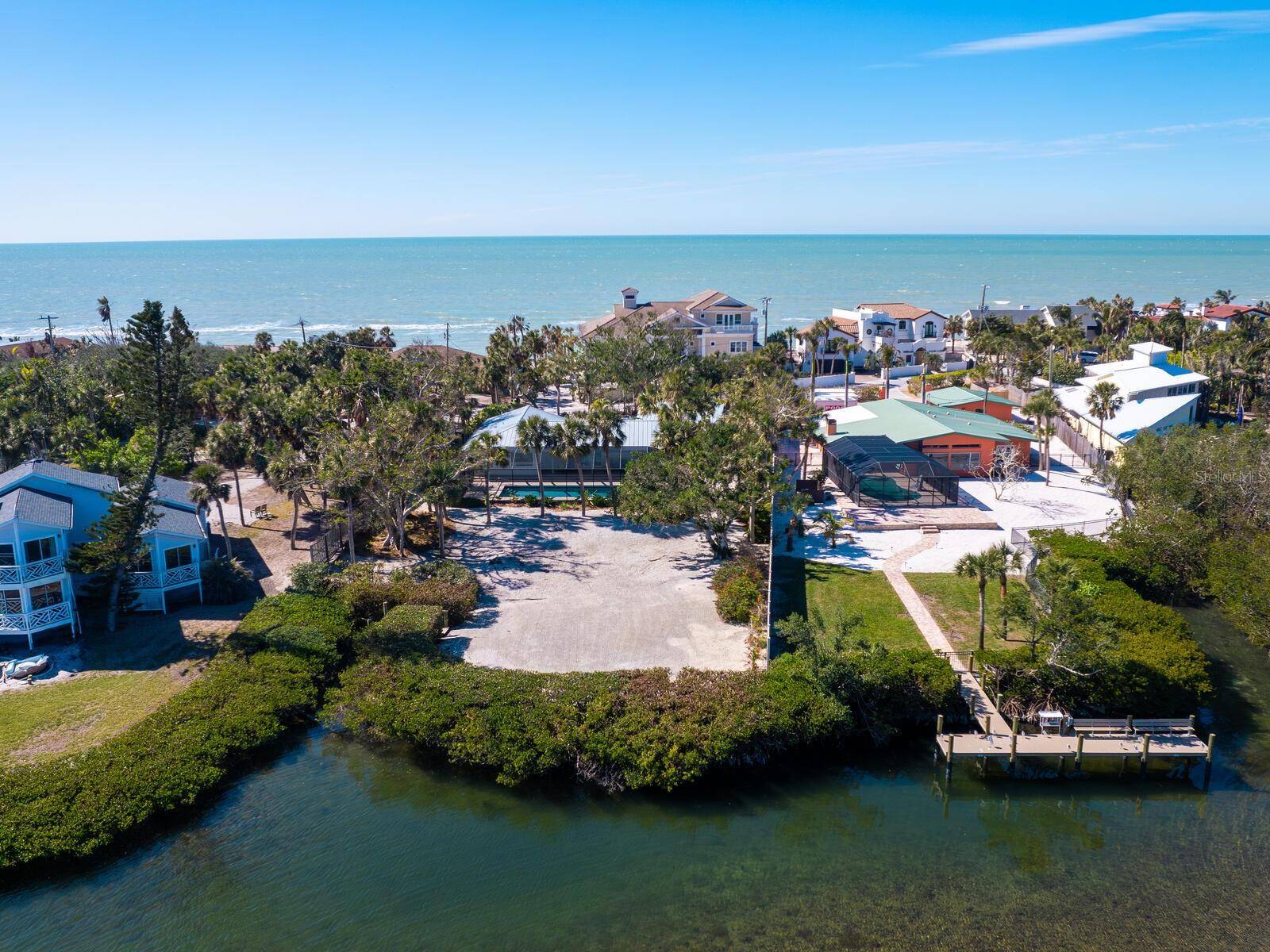 18 N CASEY KEY RD, Osprey, FL 34229