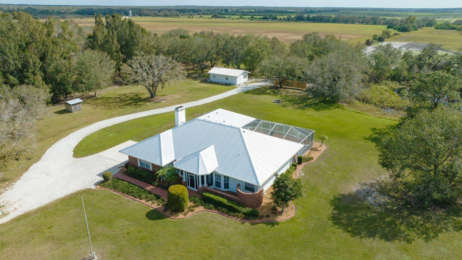 1950 BERN CREEK LOOP, Sarasota, FL 34240