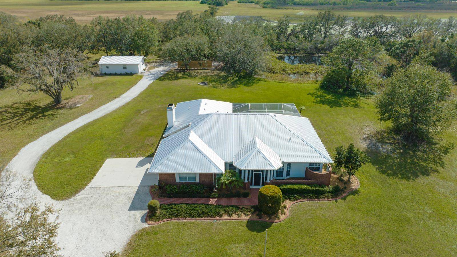 1950 BERN CREEK LOOP, Sarasota, FL 34240