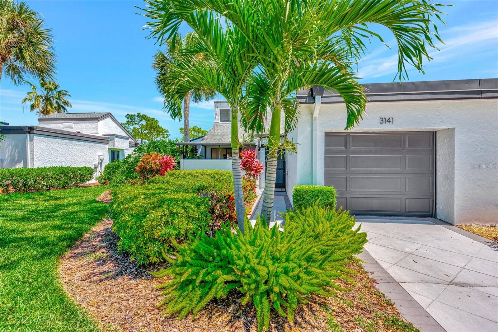 3141 HEATHERWOOD LN, Sarasota, FL 34235
