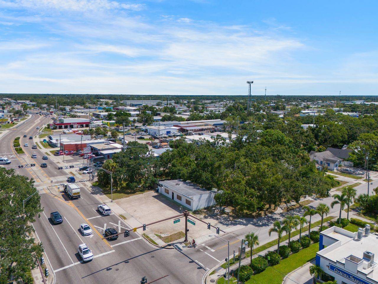 1000 N WASHINGTON BLVD, Sarasota, FL 34236