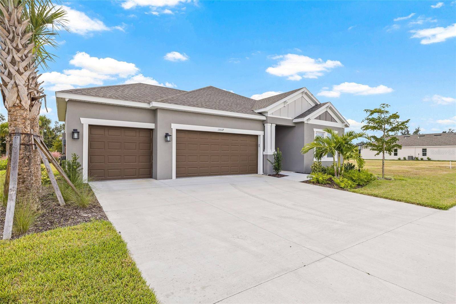 15537 FOXTAIL LN, Nokomis, FL 34275