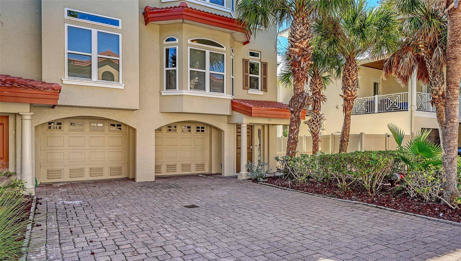 221 17TH ST N, Bradenton Beach, FL 34217