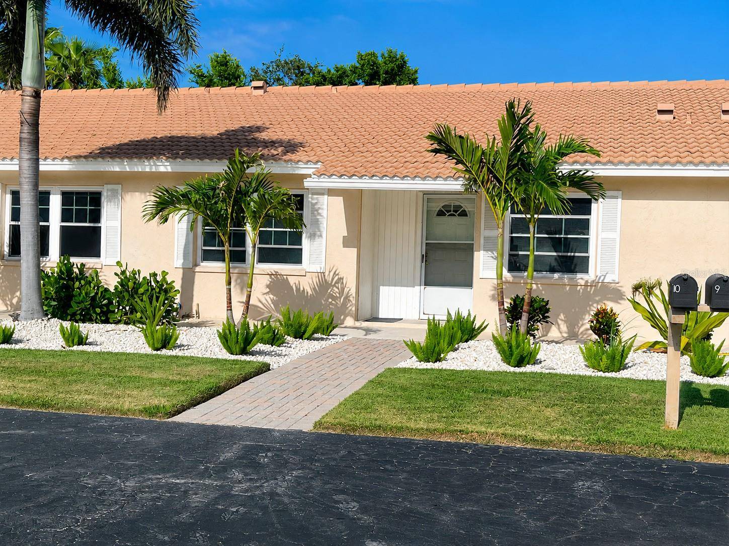 540 NEPTUNE AVE #7, Longboat Key, FL 34228