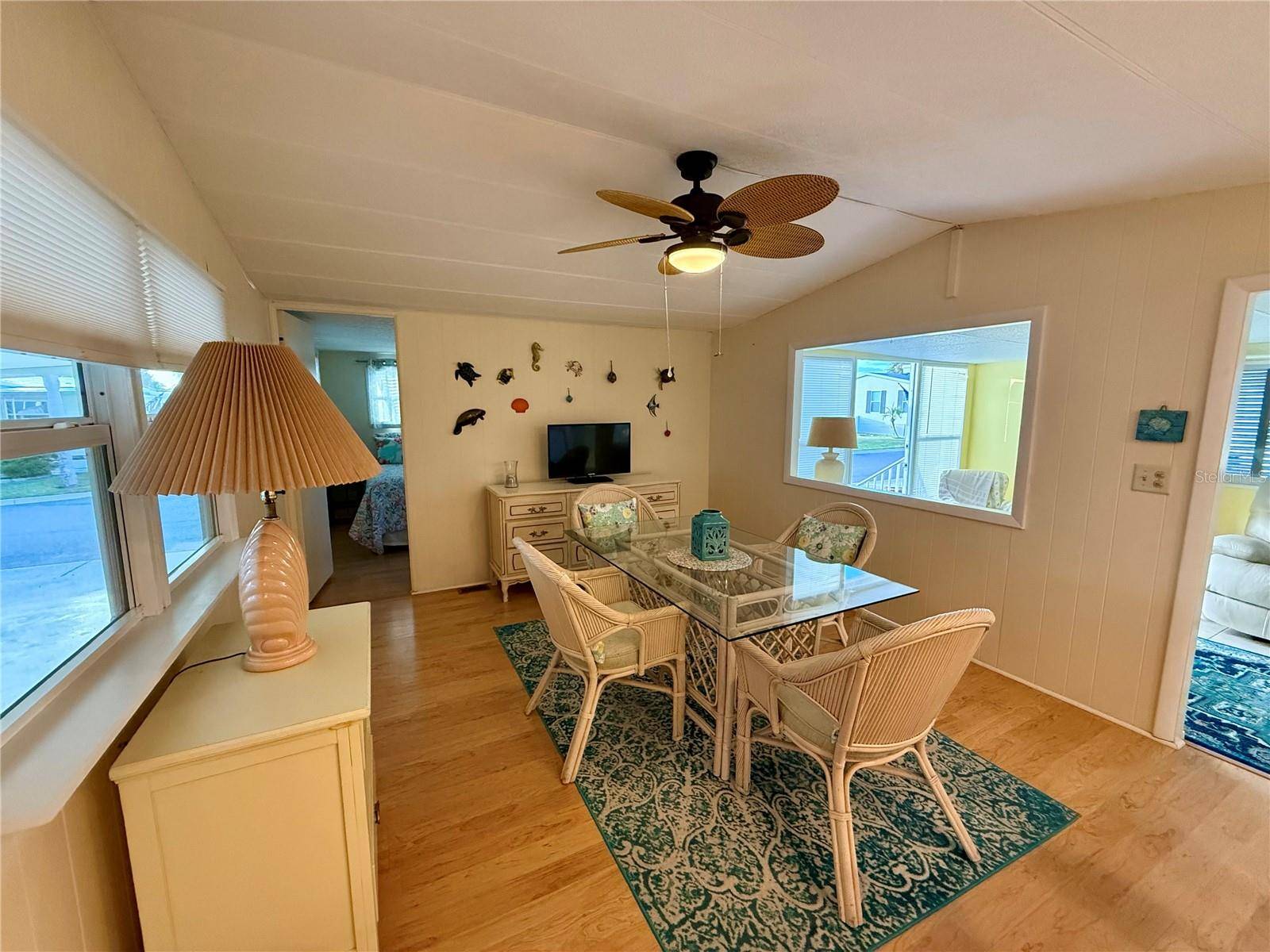 6091 PEONY RD, Venice, FL 34293