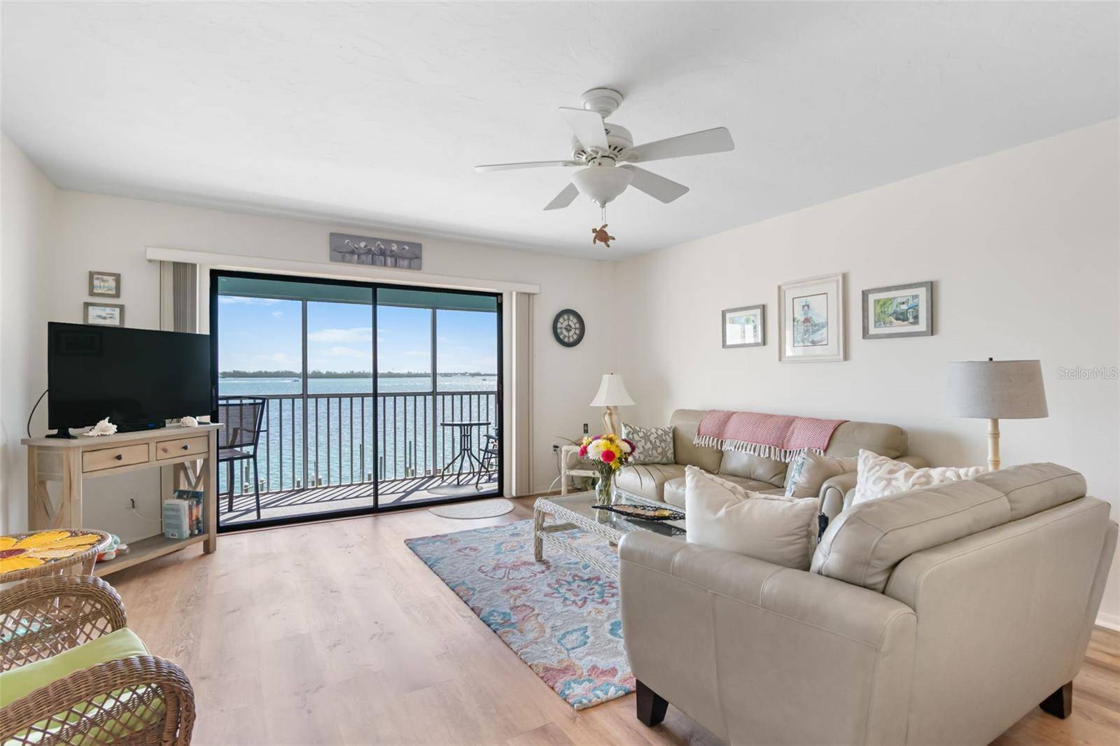 901 GULF DR S #14, Bradenton Beach, FL 34217