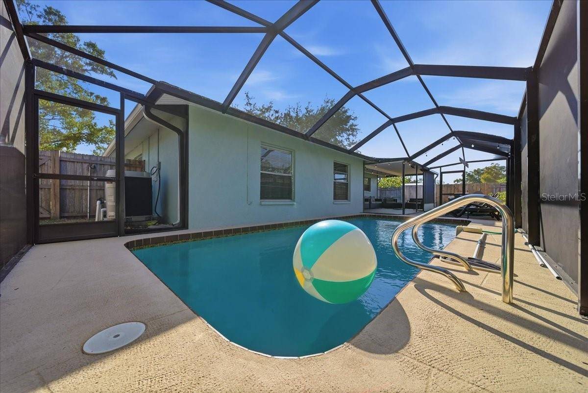 5883 WHISTLEWOOD CIR, Sarasota, FL 34232