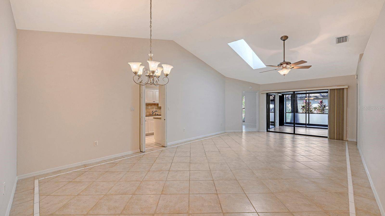 4799 OAK FOREST DR W #43, Sarasota, FL 34231
