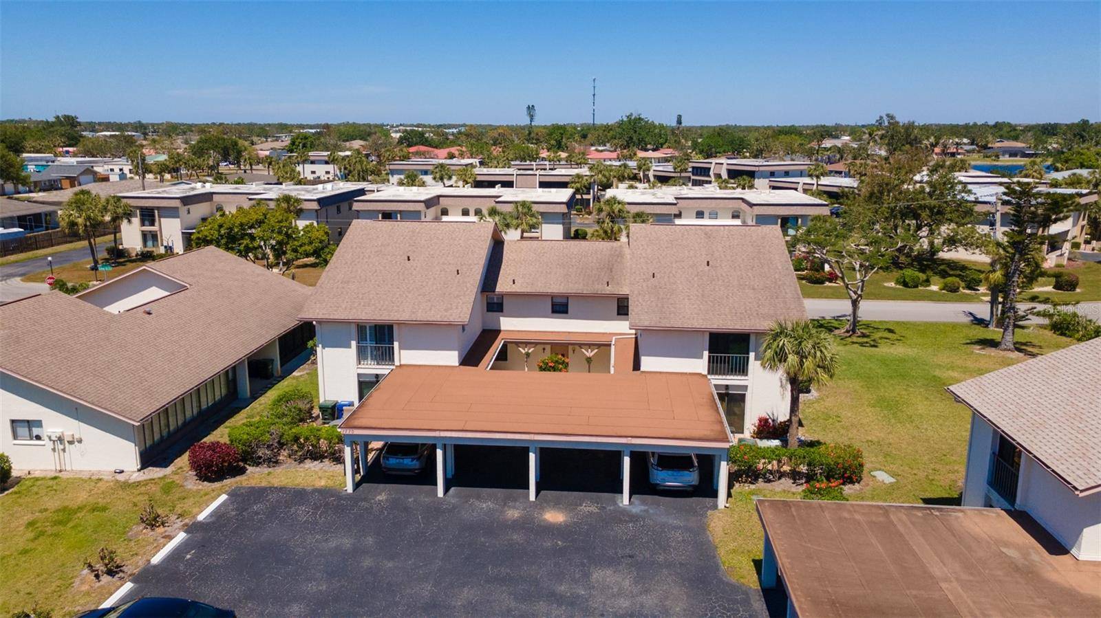 1770 LAKE PL #1770D, Venice, FL 34293