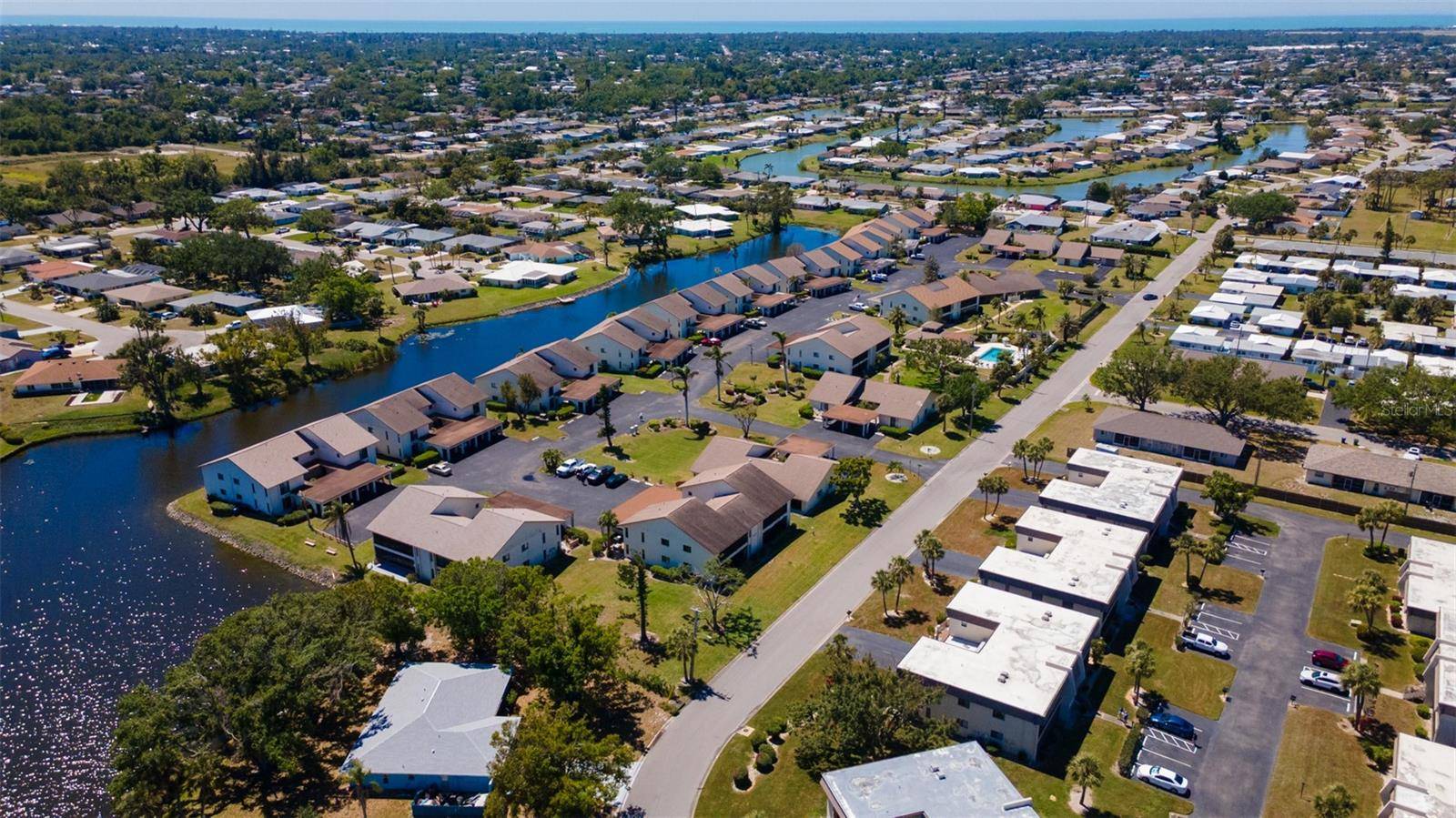 1770 LAKE PL #1770D, Venice, FL 34293