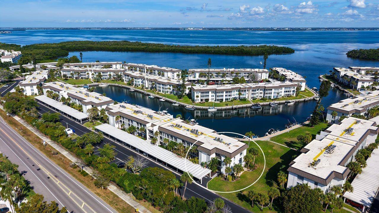4350 CHATHAM DR #Unit E-208, Longboat Key, FL 34228