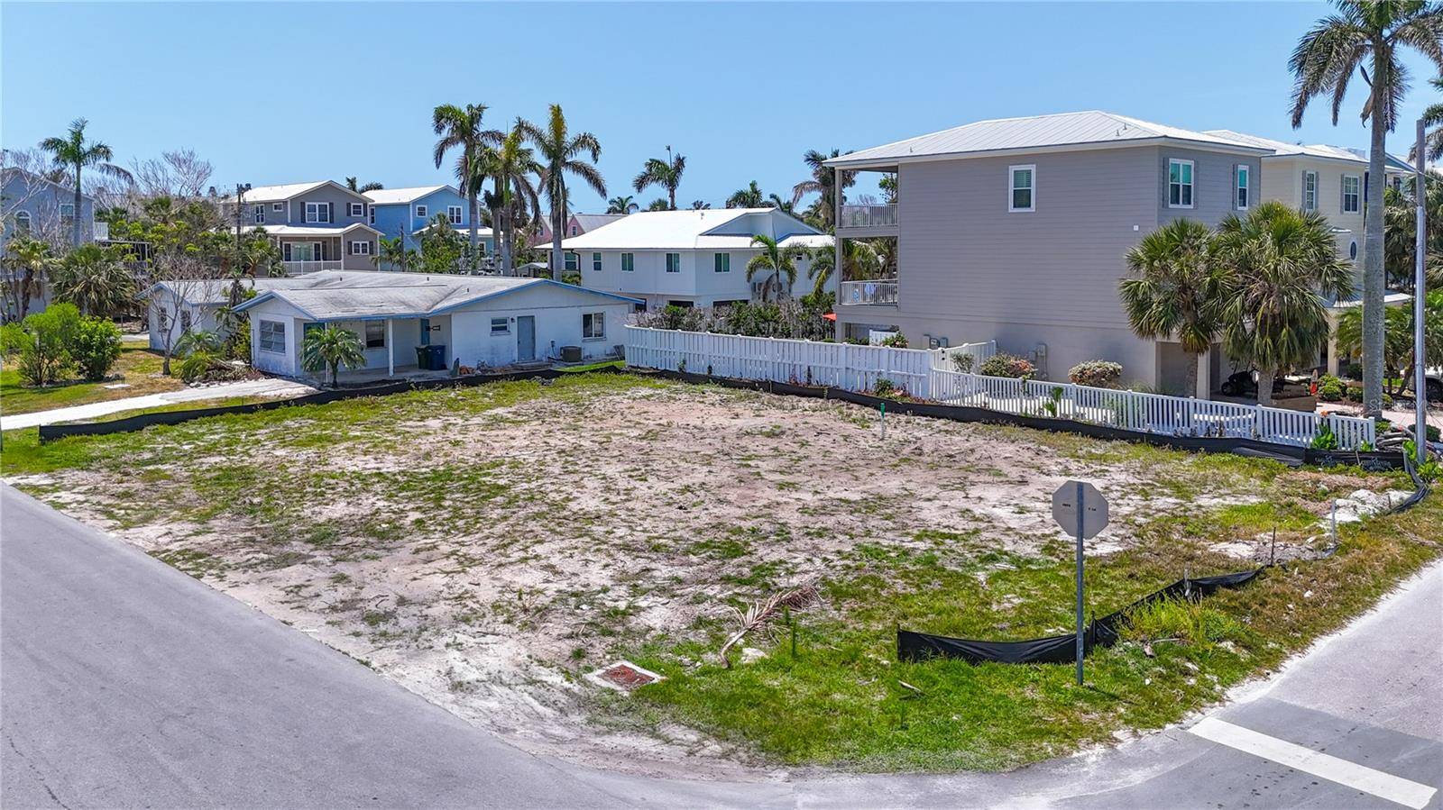 6406 HOLMES BLVD, Holmes Beach, FL 34217