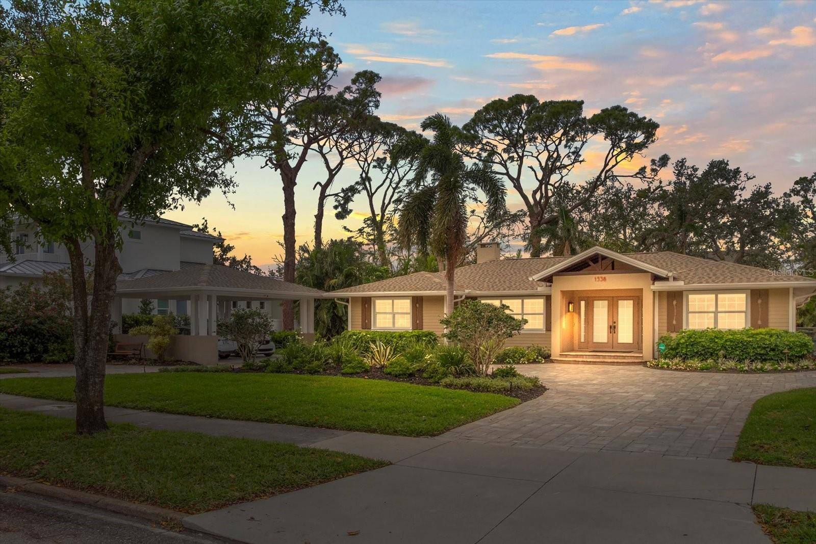 1538 S ORANGE AVE, Sarasota, FL 34239