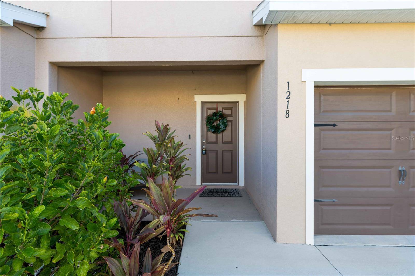 1218 GRANTHAM DR, Sarasota, FL 34234
