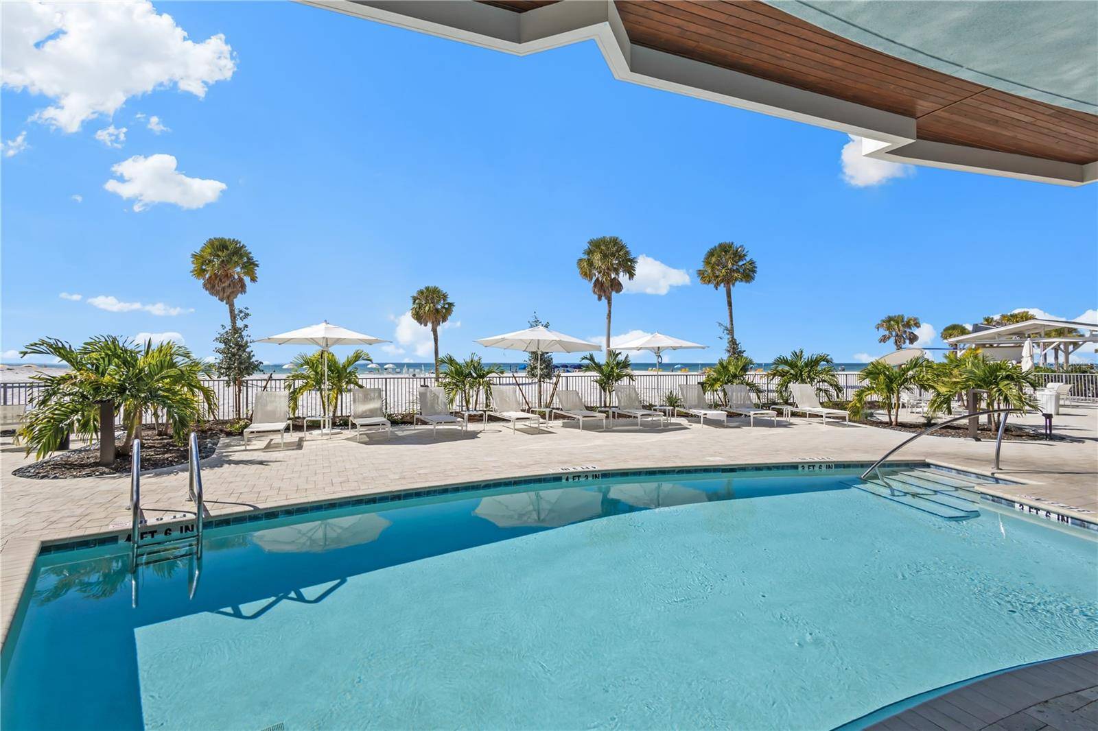 1035 SEASIDE DR #404, Sarasota, FL 34242