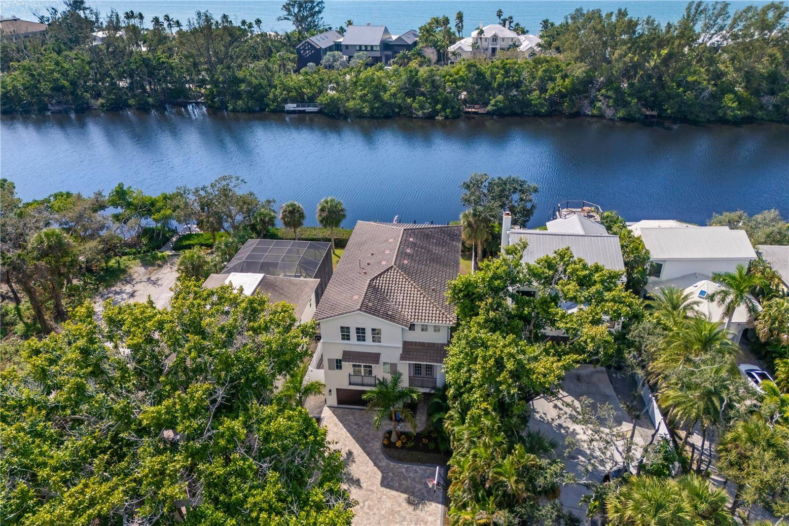 8008 MIDNIGHT PASS RD, Sarasota, FL 34242