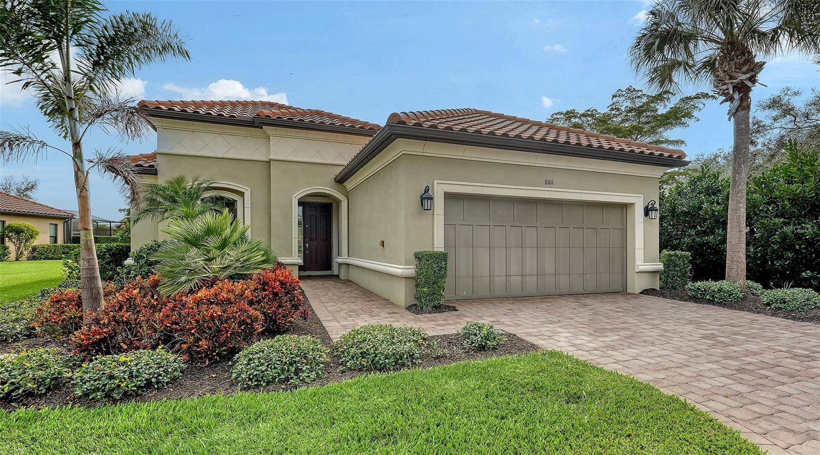 8101 GABANNA DR, Sarasota, FL 34231