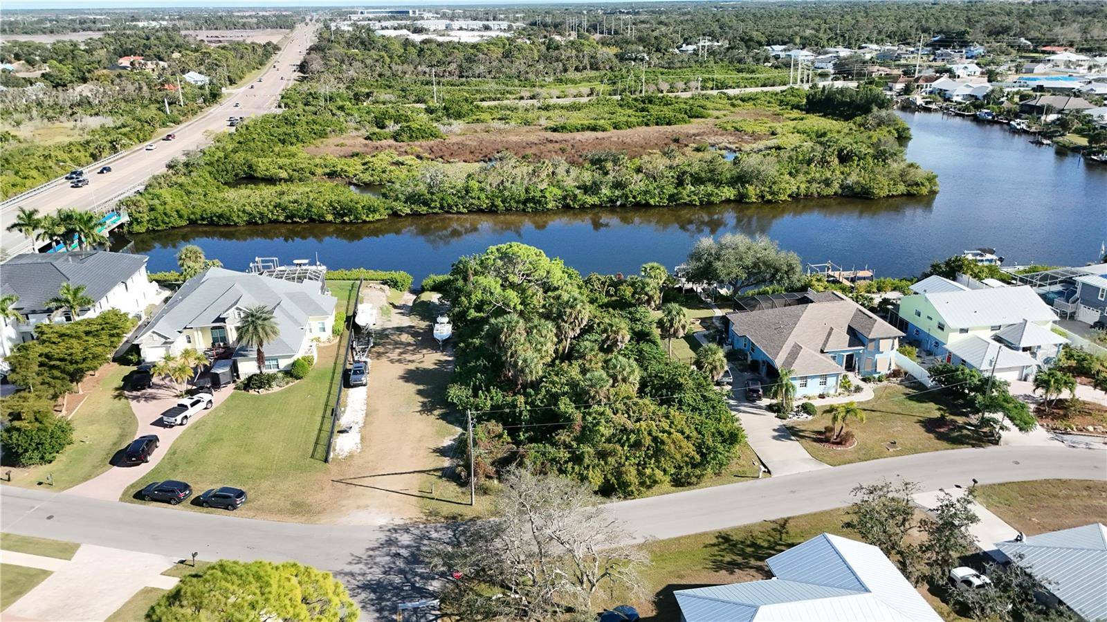 BAYVIEW DR, Nokomis, FL 34275