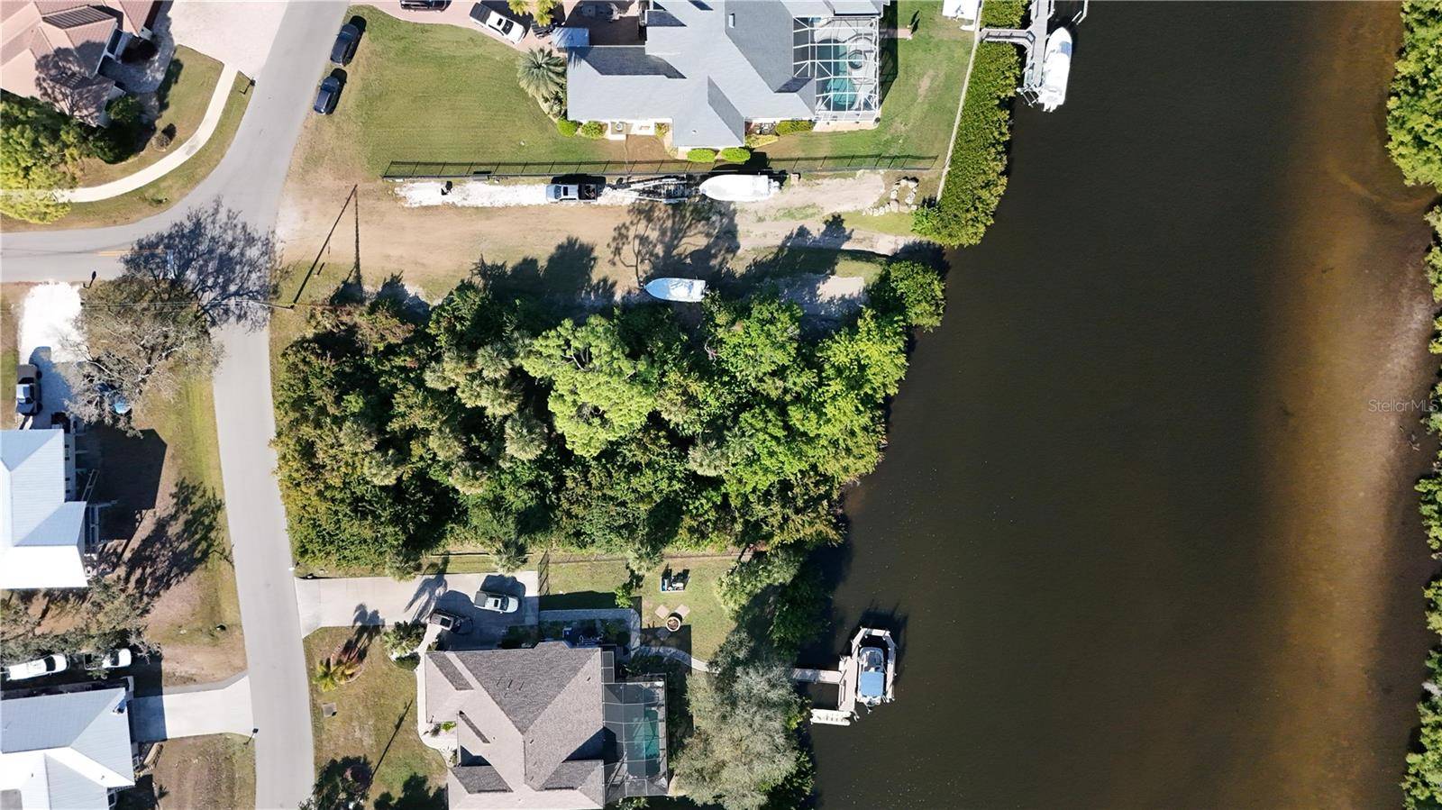 BAYVIEW DR, Nokomis, FL 34275