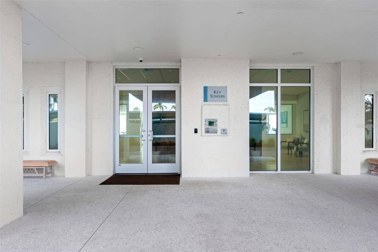 1750 BENJAMIN FRANKLIN DR #8D, Sarasota, FL 34236