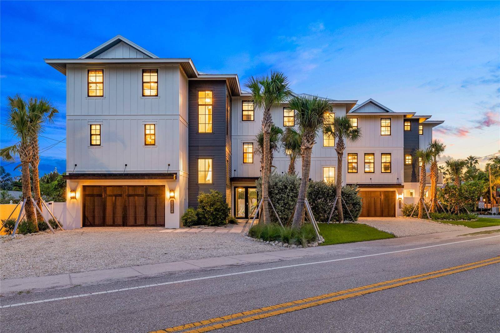 6910 MIDNIGHT PASS RD #A, Sarasota, FL 34242