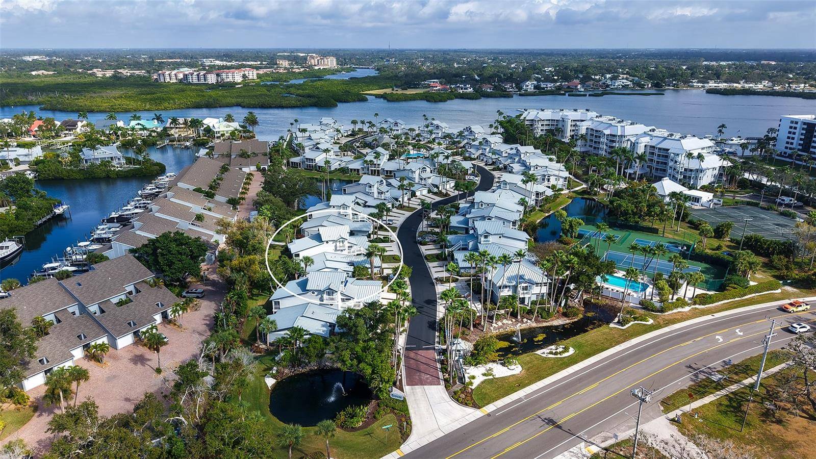 1225 SIESTA BAYSIDE DR #1225B, Sarasota, FL 34242