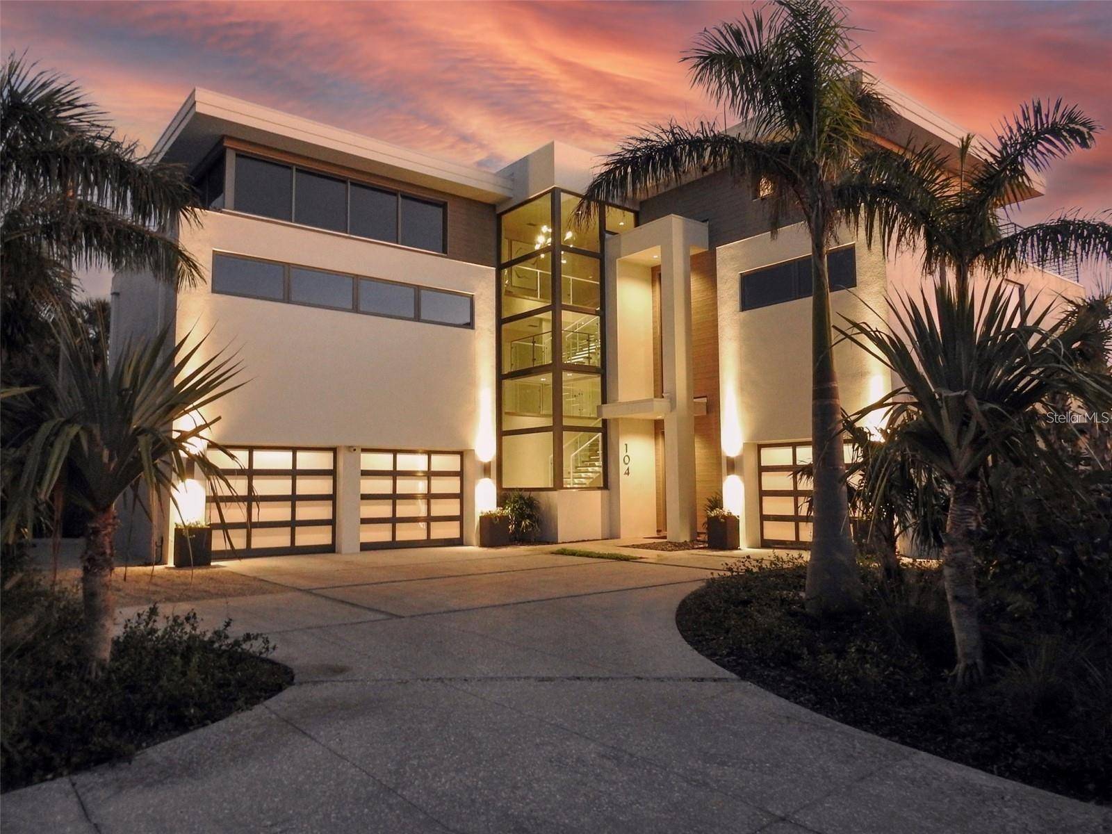 104 SUNSET LN, Holmes Beach, FL 34217