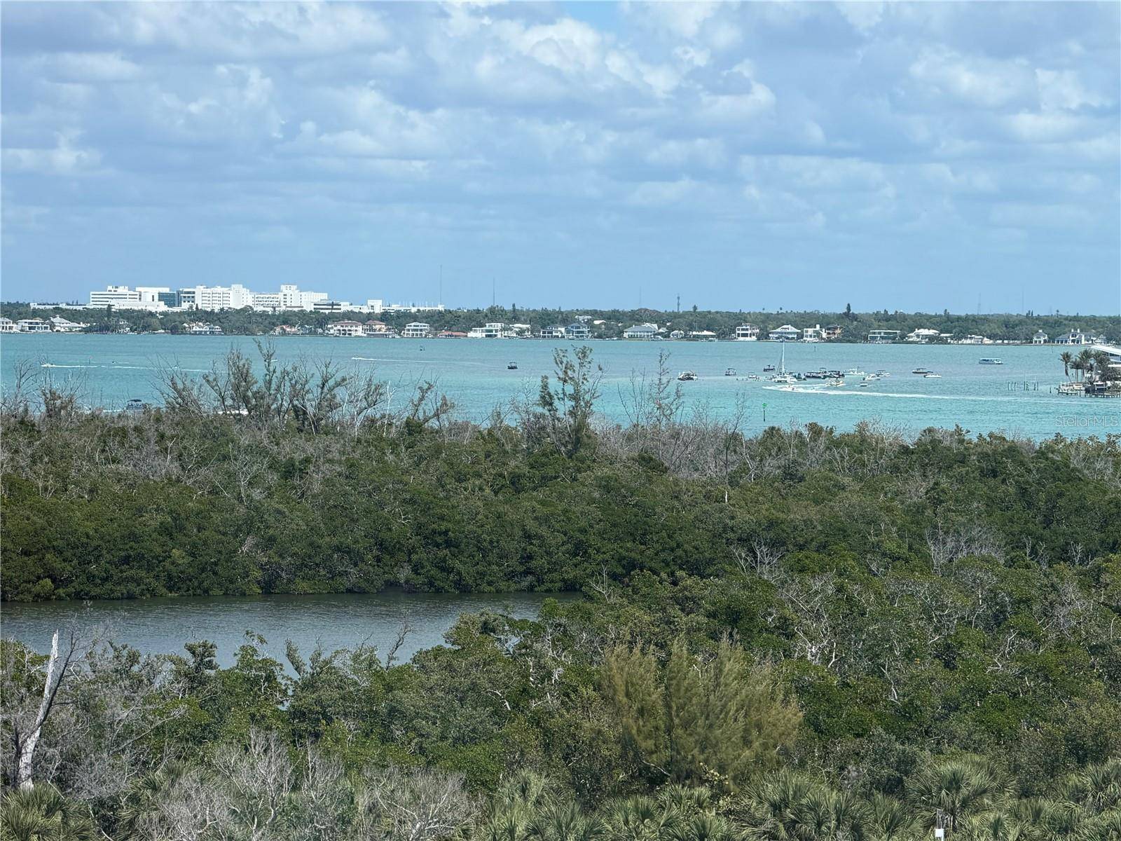 1750 BENJAMIN FRANKLIN DR #9F, Sarasota, FL 34236