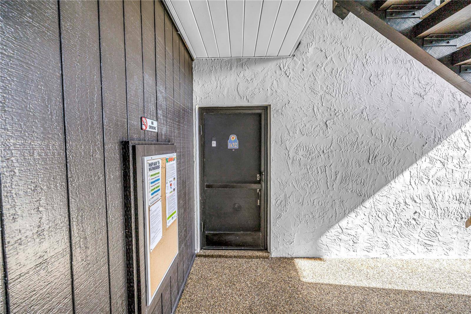 3269 BENEVA RD #102, Sarasota, FL 34232