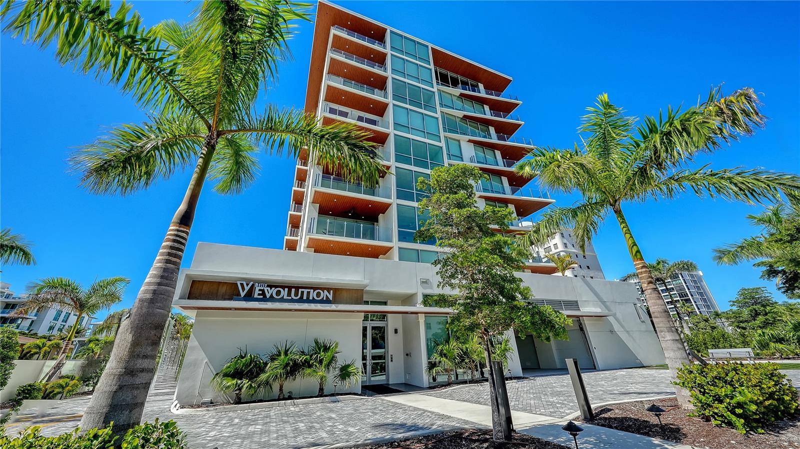 111 GOLDEN GATE #602, Sarasota, FL 34236