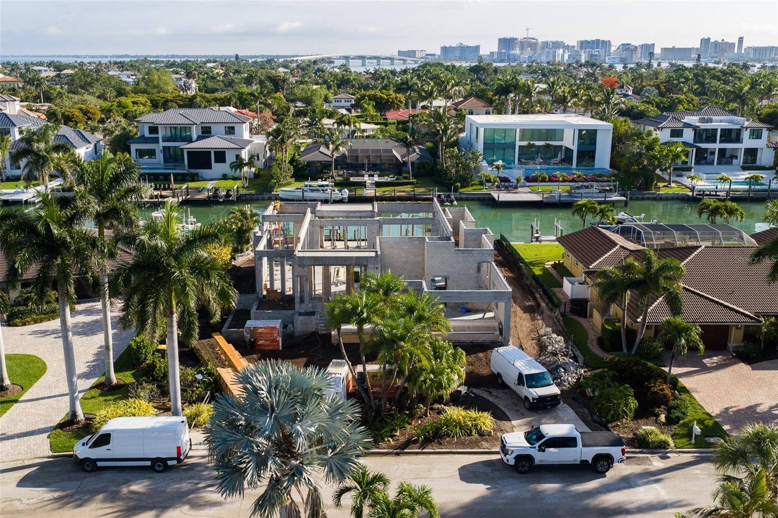 526 N SPOONBILL DR, Sarasota, FL 34236
