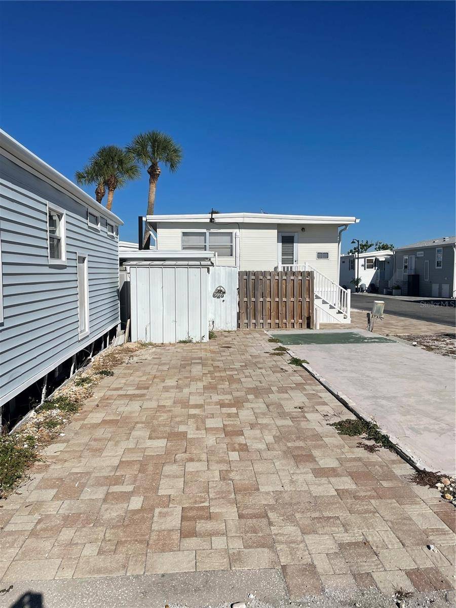 3710 GULF OF MEXICO DR #D11, Longboat Key, FL 34228