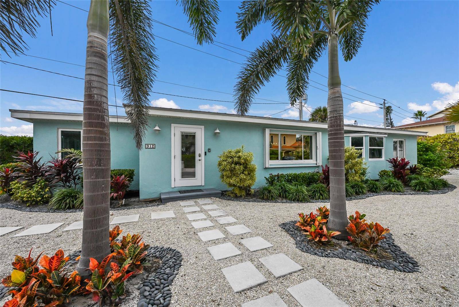 912 N SHORE DR, Anna Maria, FL 34216