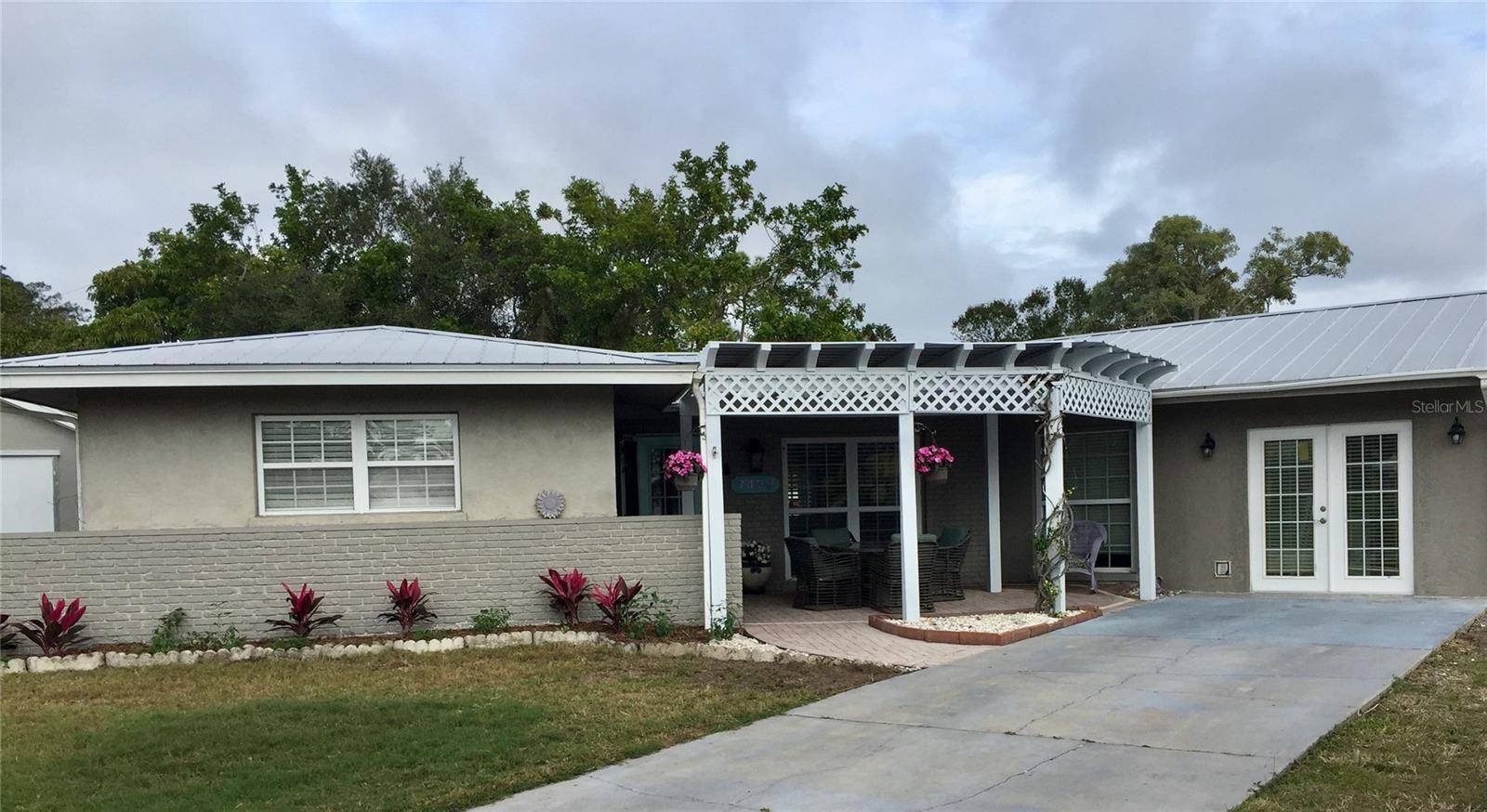 7429 BROUGHTON ST, Sarasota, FL 34243